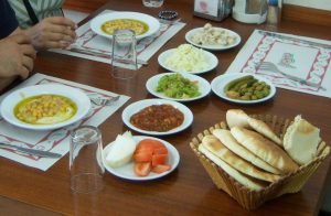 1024px-Cucina_israeliana